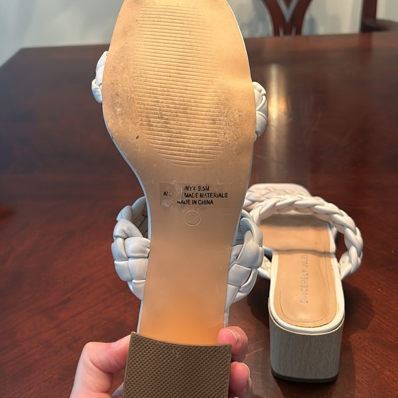 Sincerely Jules Woven White Heels - Picture 6 of 7